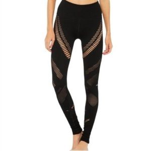 ALO SET laser cut set bra and leggings